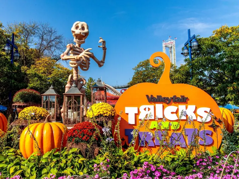 Valleyfair Tricks and Treats